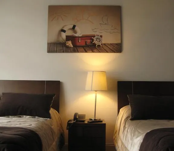 Central hotel: Hotel Casa Santa Marta